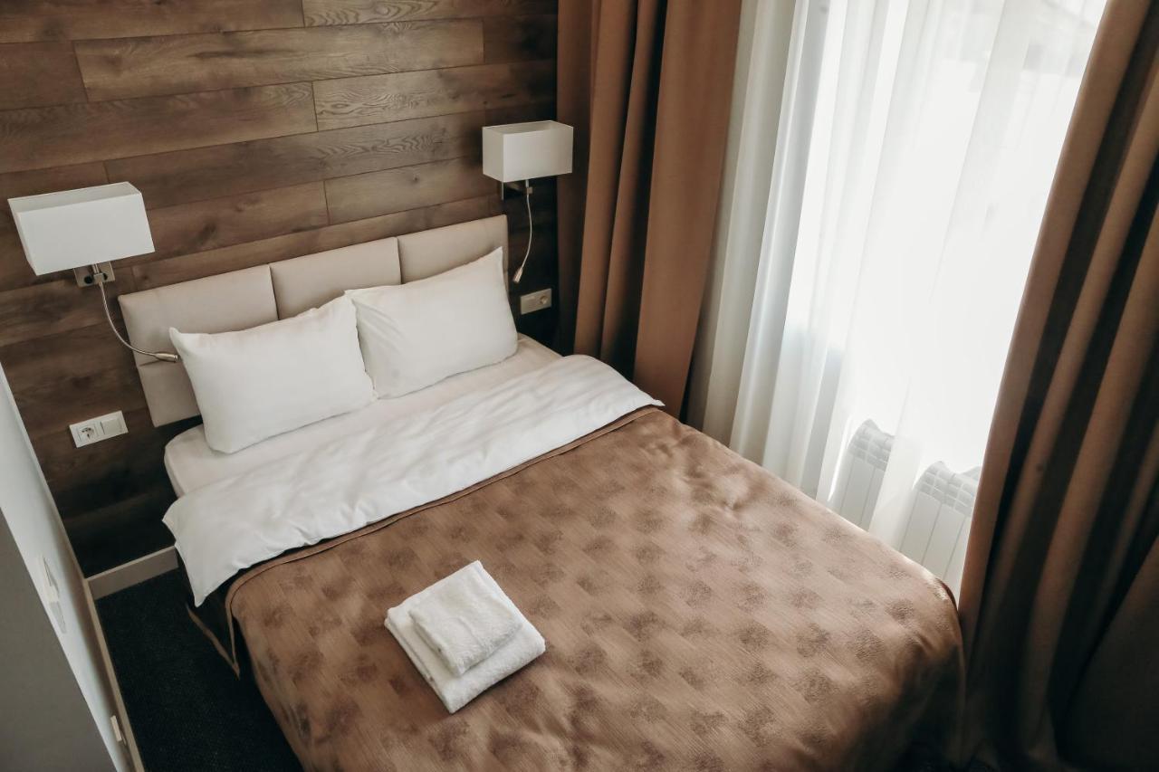7 Boutique Hotel Ustʼ-Kamenogorsk エクステリア 写真