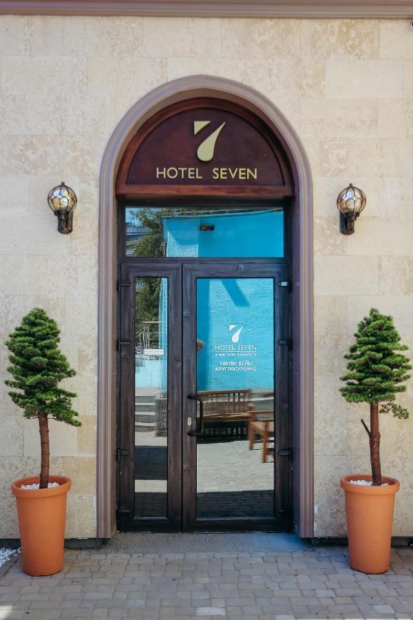 7 Boutique Hotel Ustʼ-Kamenogorsk エクステリア 写真